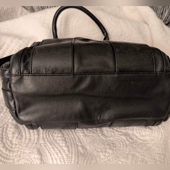 Walter Baker Black Leather Messenger Bag. Ultra Soft Leather. Camera Bag Style - Picture 9 of 12